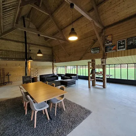 Casa vacanze Le Parc 24 Private Racing Estate Changé