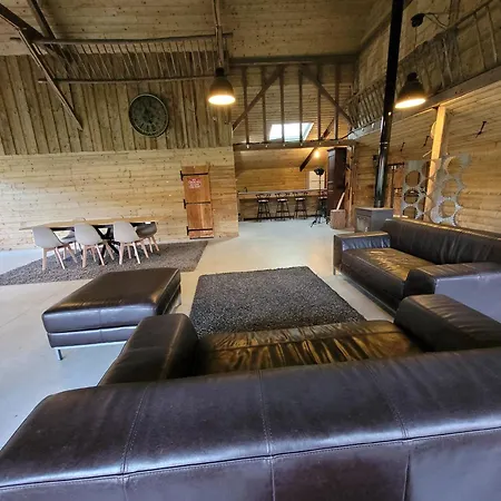 Le Parc 24 Private Racing Estate *