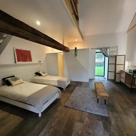 Le Parc 24 Private Racing Estate *