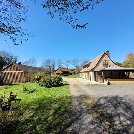 Le Parc 24 Private Racing Estate *