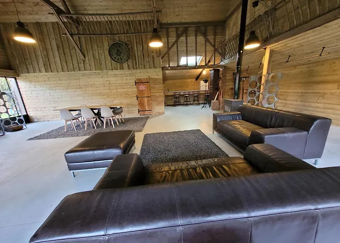 Le Parc 24 Private Racing Estate *