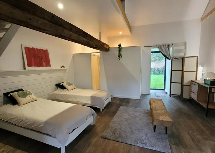 Le Parc 24 Private Racing Estate *