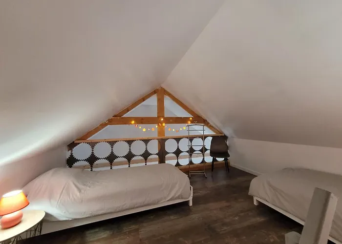 Le Parc 24 Private Racing Estate Nyaraló