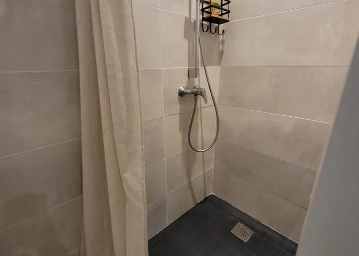 Le Parc 24 Private Racing Estate Nyaraló Changé